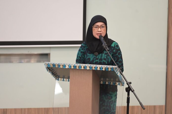 Brunei ACCMSME represetnative Norlela speaking at ASPI kick off ceremony